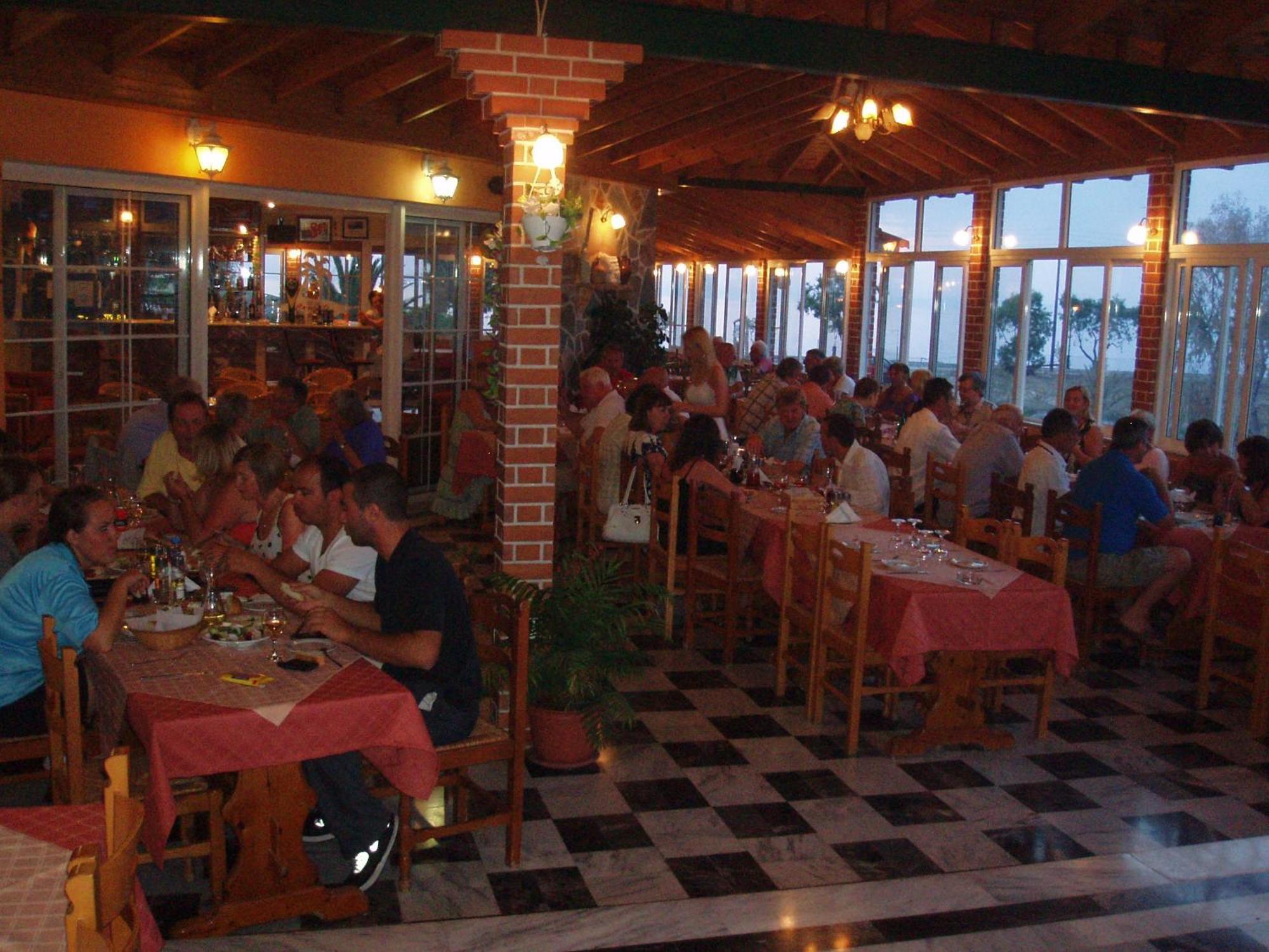 Anaxos Hotel מראה חיצוני תמונה